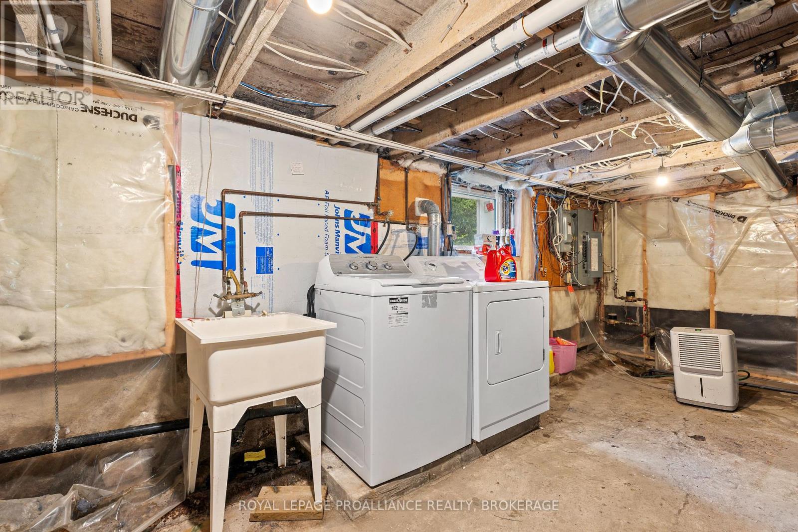 231 Albert Street, Kingston, Ontario  K7L 3V4 - Photo 20 - X12159209