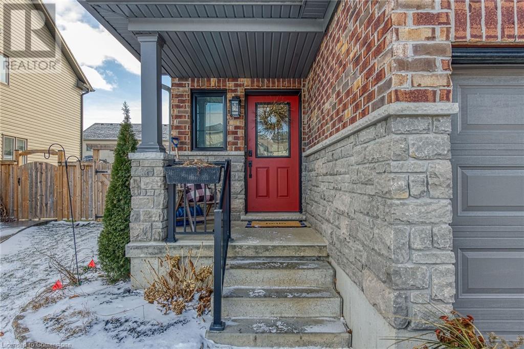 Property at 26 BASSWOOD Road image 3
