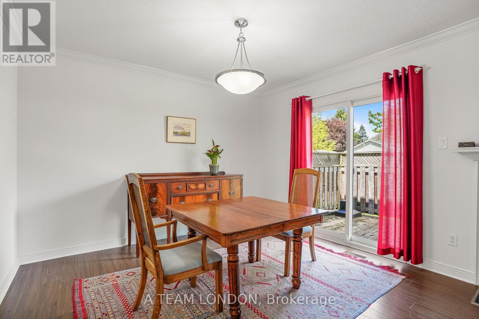 Photo 11 of 36 for 2 - 189 Homestead Crescent