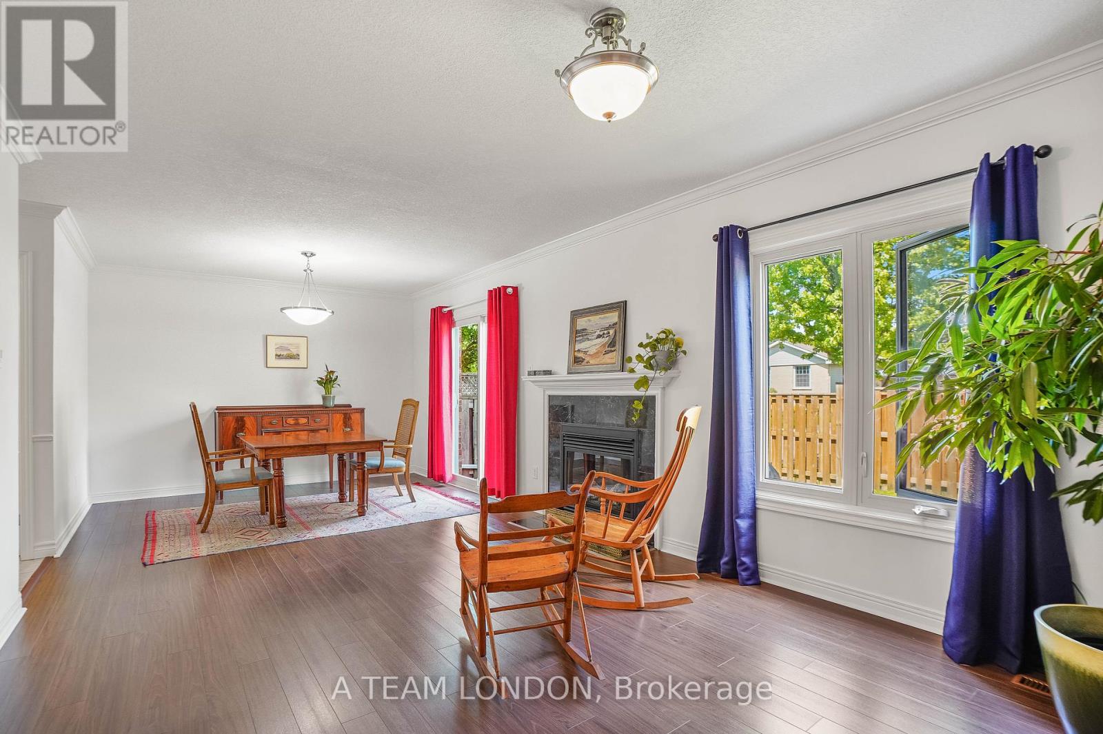 Photo 14 of 36 for 2 - 189 Homestead Crescent