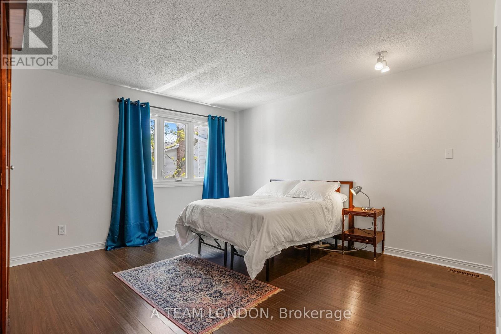Photo 16 of 36 for 2 - 189 Homestead Crescent