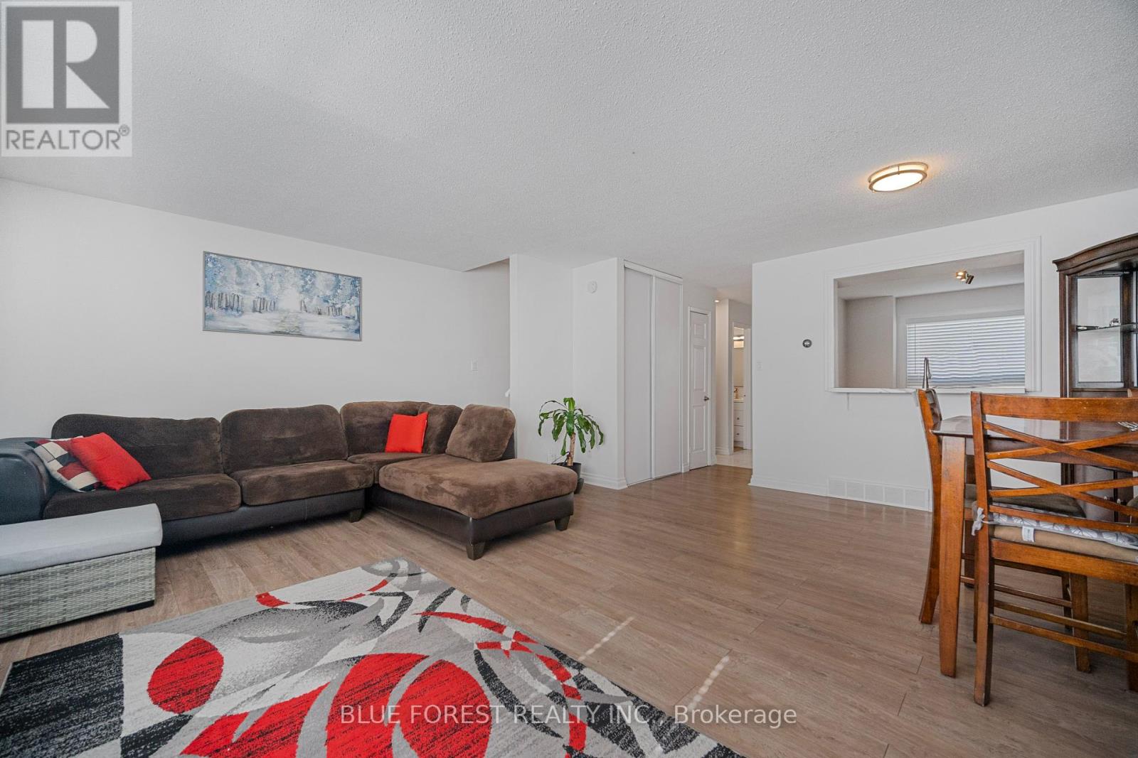 15 - 450 Pond Mills Road, London South, Ontario  N5Z 4X2 - Photo 6 - X12159247