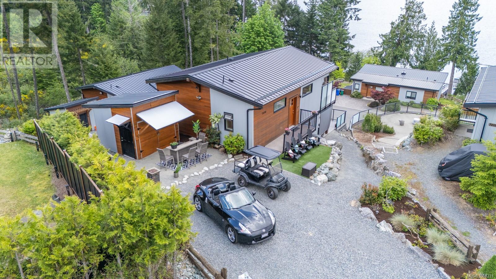 7404 Cottage Way, Lake Cowichan, British Columbia  V0R 2G1 - Photo 3 - 1000331