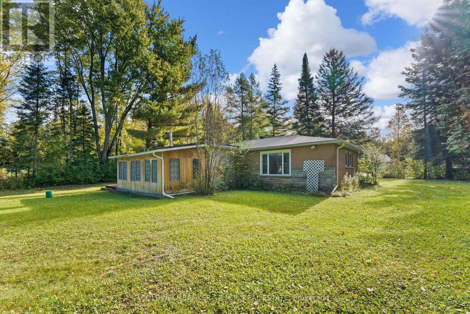57 Fire Route 104, Trent Lakes, Ontario K0M 1A0 - Photo 22 - X12159162
