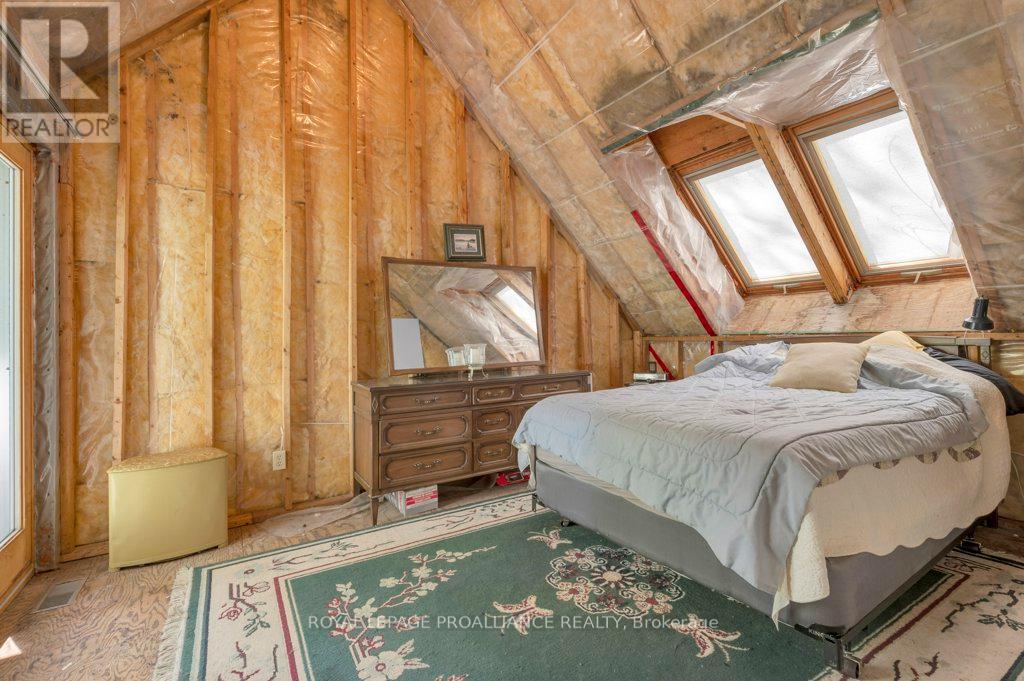 276 Sheldrake Lake Road, Addington Highlands, Ontario  K0H 2G0 - Photo 24 - X12159250