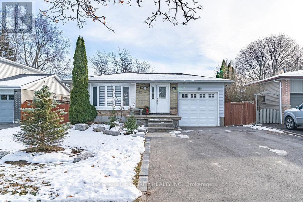 157 ORCHARD HEIGHTS BOULEVARD, Aurora, Ontario
