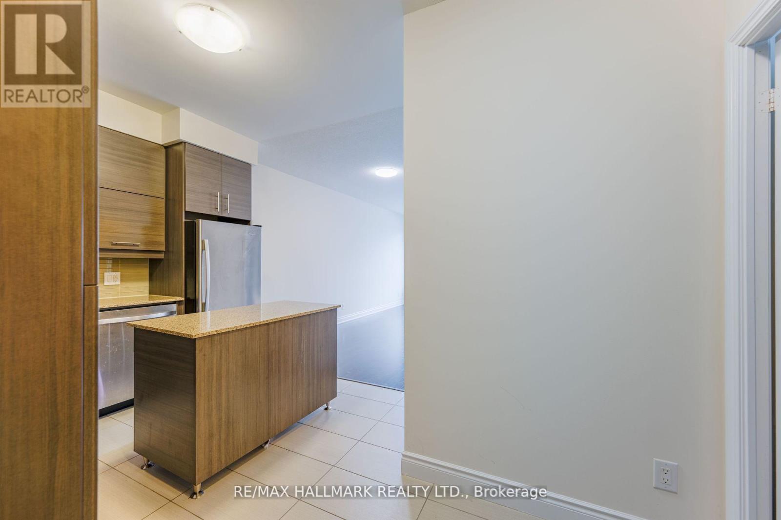 1107 - 325 South Park Road, Markham, Ontario  L3T 0B8 - Photo 8 - N12159067