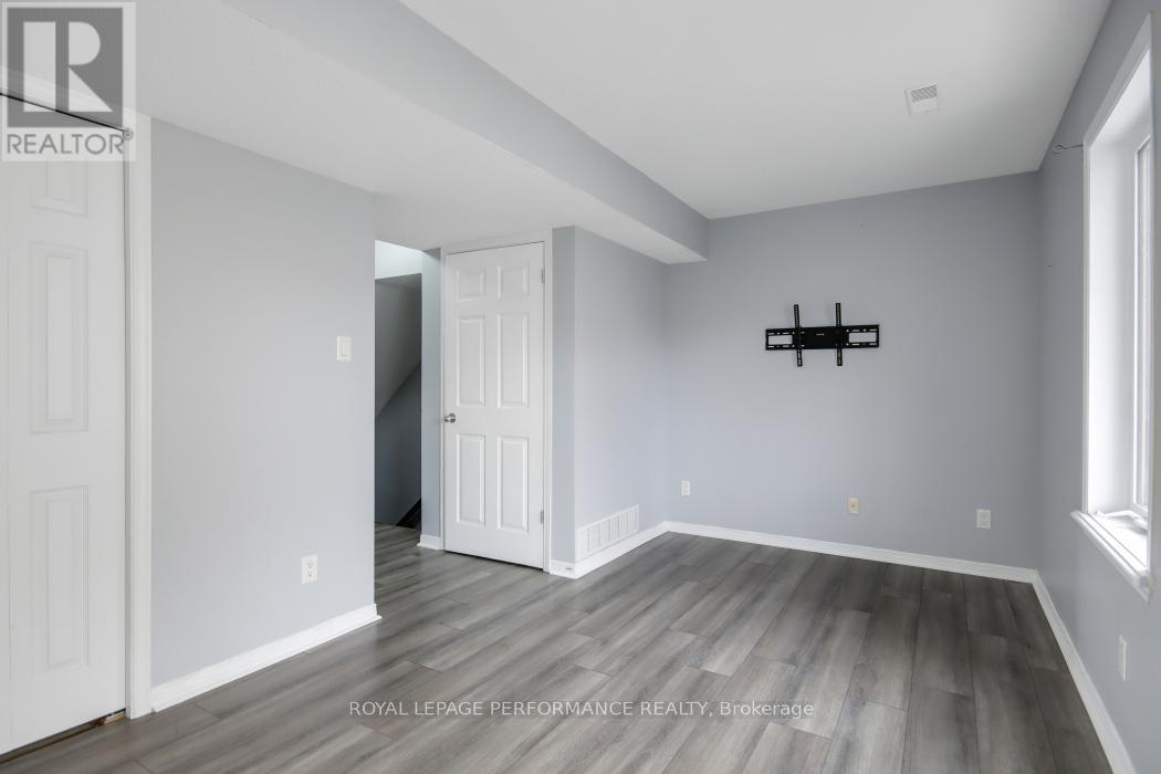700 Reardon Private, Ottawa, Ontario  K1V 2K8 - Photo 6 - X12159189