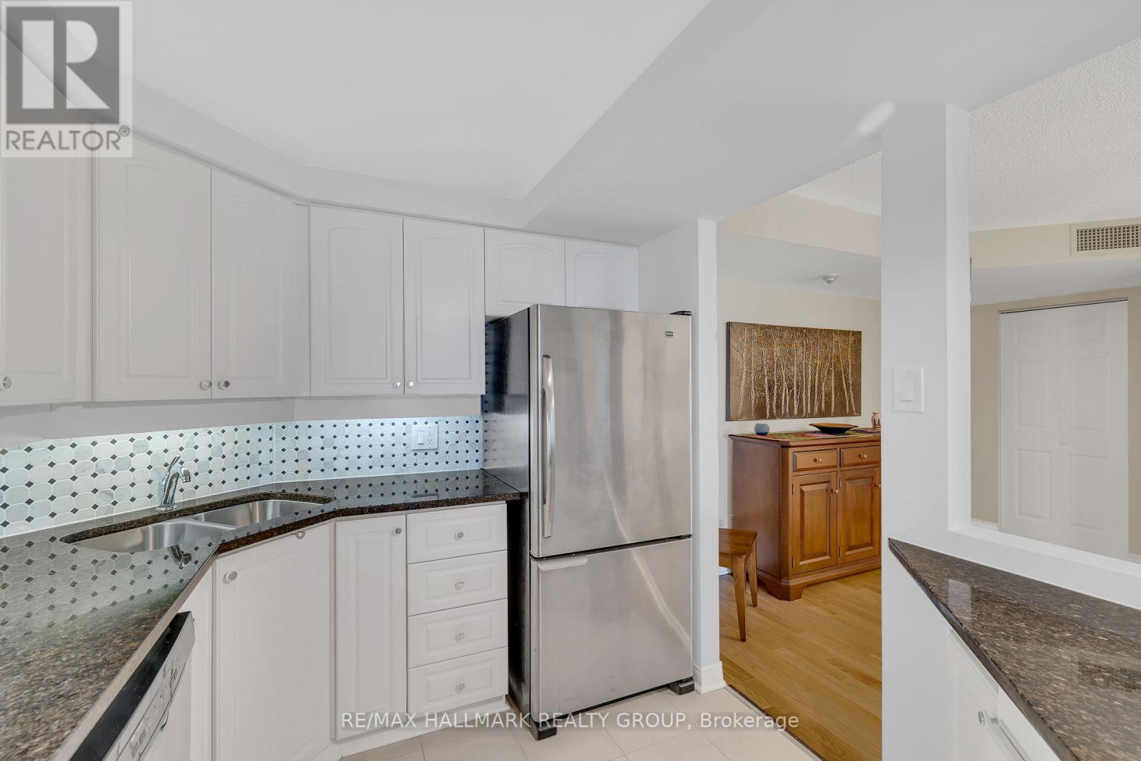 307 - 550 Cambridge Street S, Ottawa, Ontario  K1S 5N3 - Photo 9 - X12159229