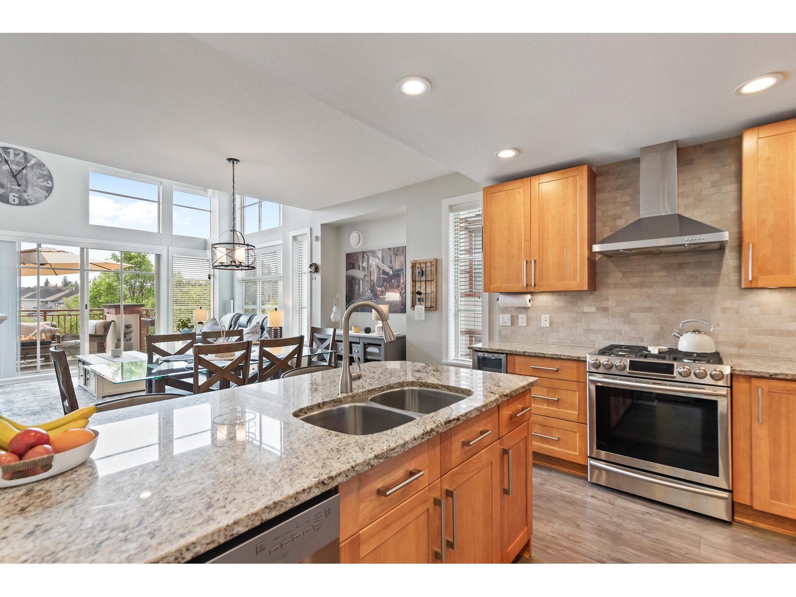 303 16483 64 Avenue, Surrey, British Columbia  V3S 6V7 - Photo 4 - R3000162
