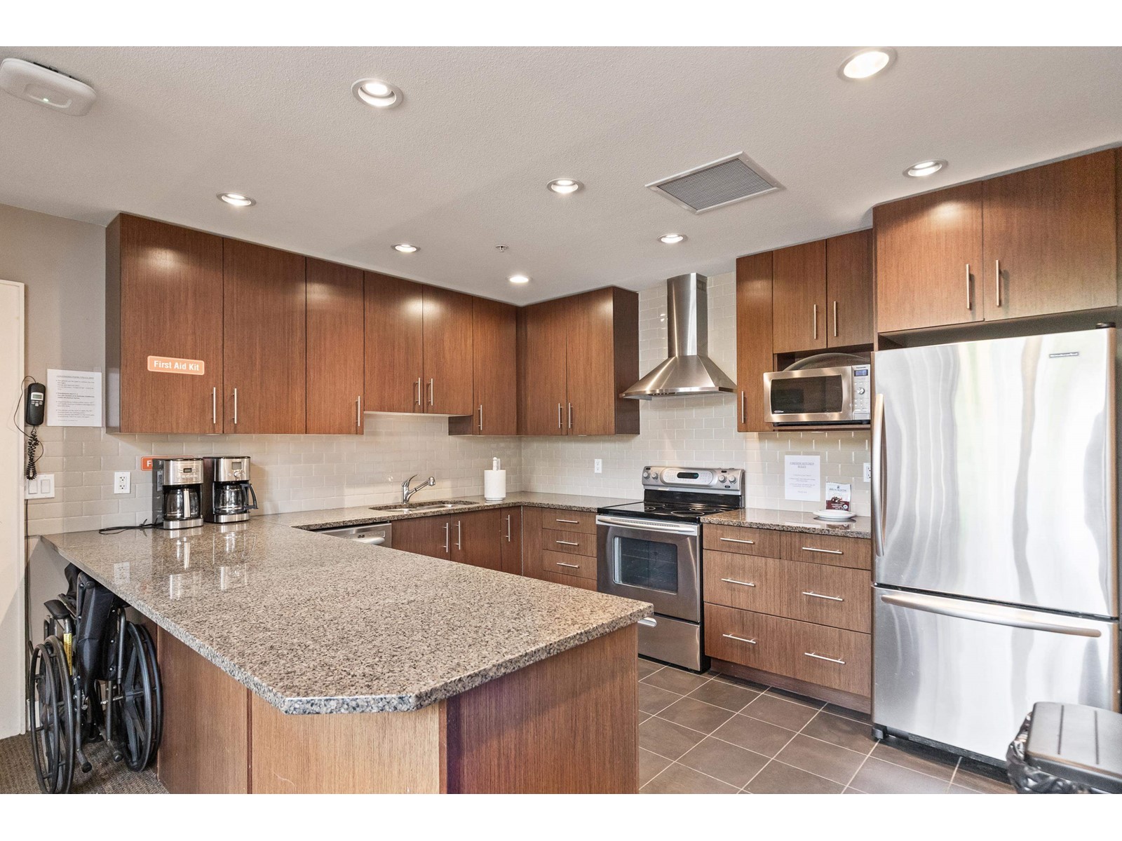303 16483 64 Avenue, Surrey, British Columbia  V3S 6V7 - Photo 32 - R3000162