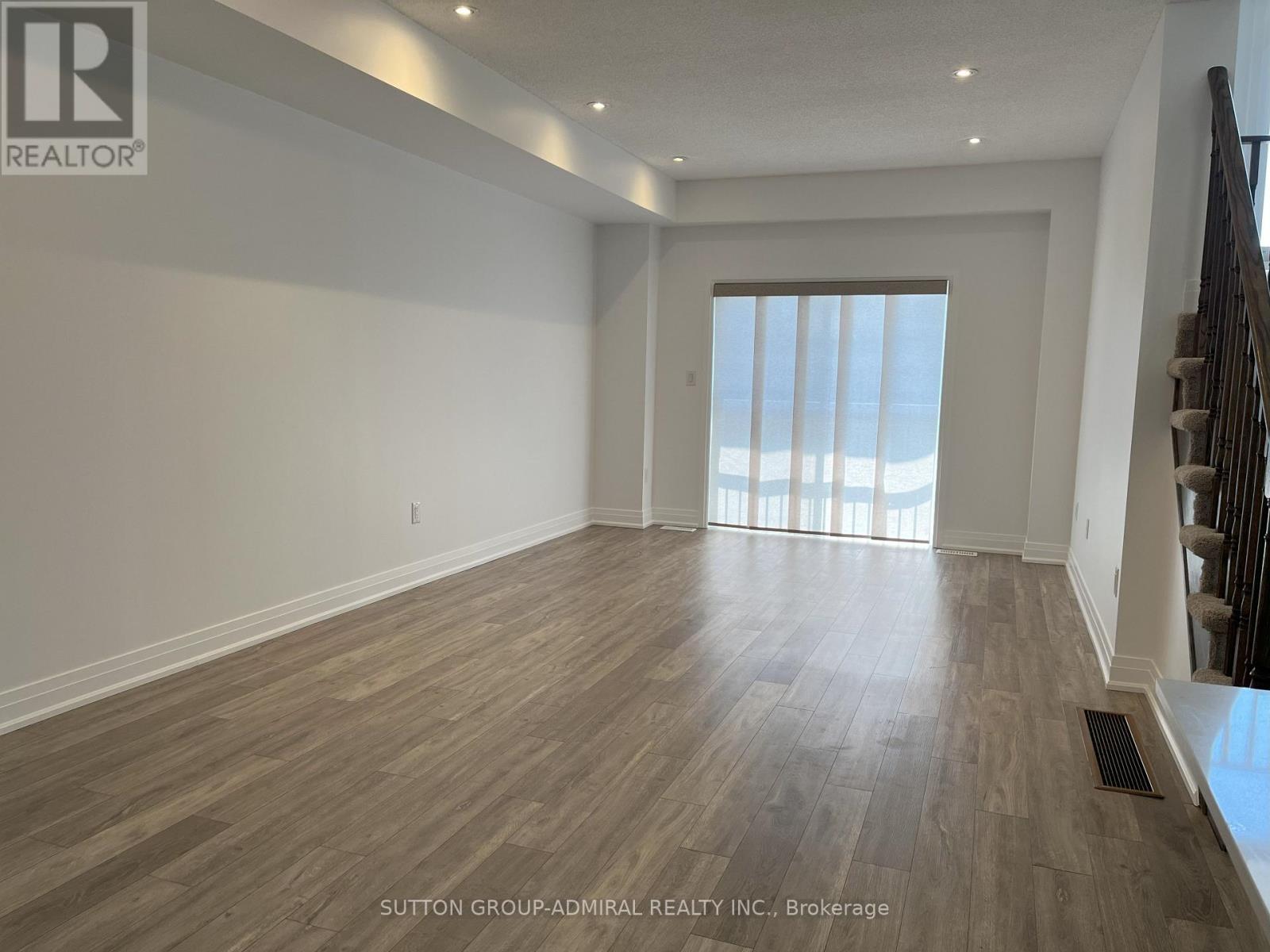 7 Dunes Drive, Wasaga Beach, Ontario  L9Z 0J1 - Photo 5 - S12158908