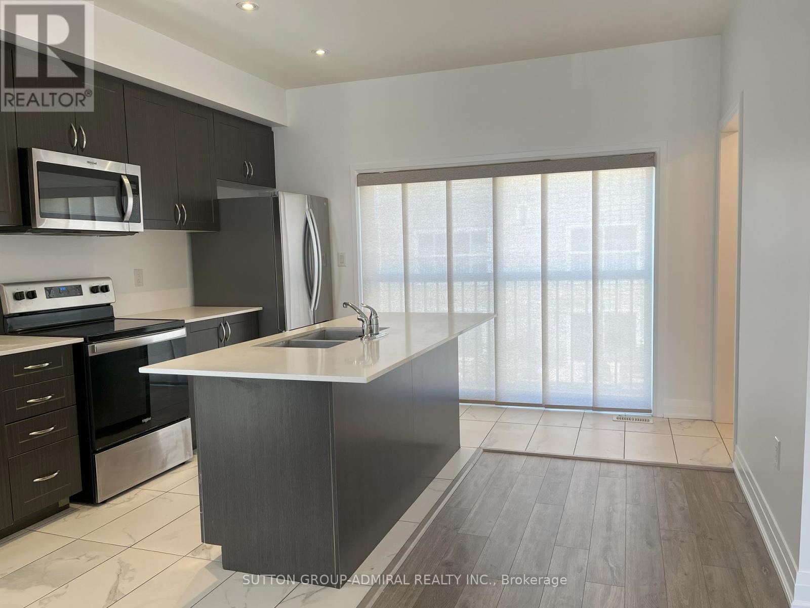 7 Dunes Drive, Wasaga Beach, Ontario  L9Z 0J1 - Photo 8 - S12158908