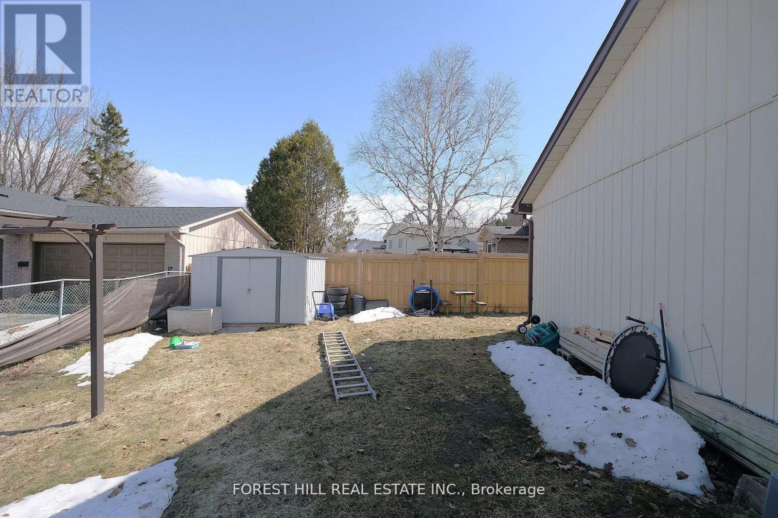 449 Leacock Drive, Barrie, Ontario  L4N 4X6 - Photo 7 - S12159143