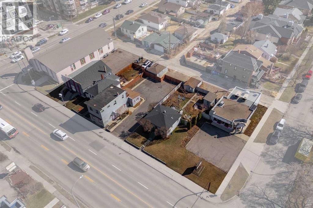 2004-2018 Centre Street Ne, Calgary, Alberta  T2E 2T1 - Photo 2 - A2214179