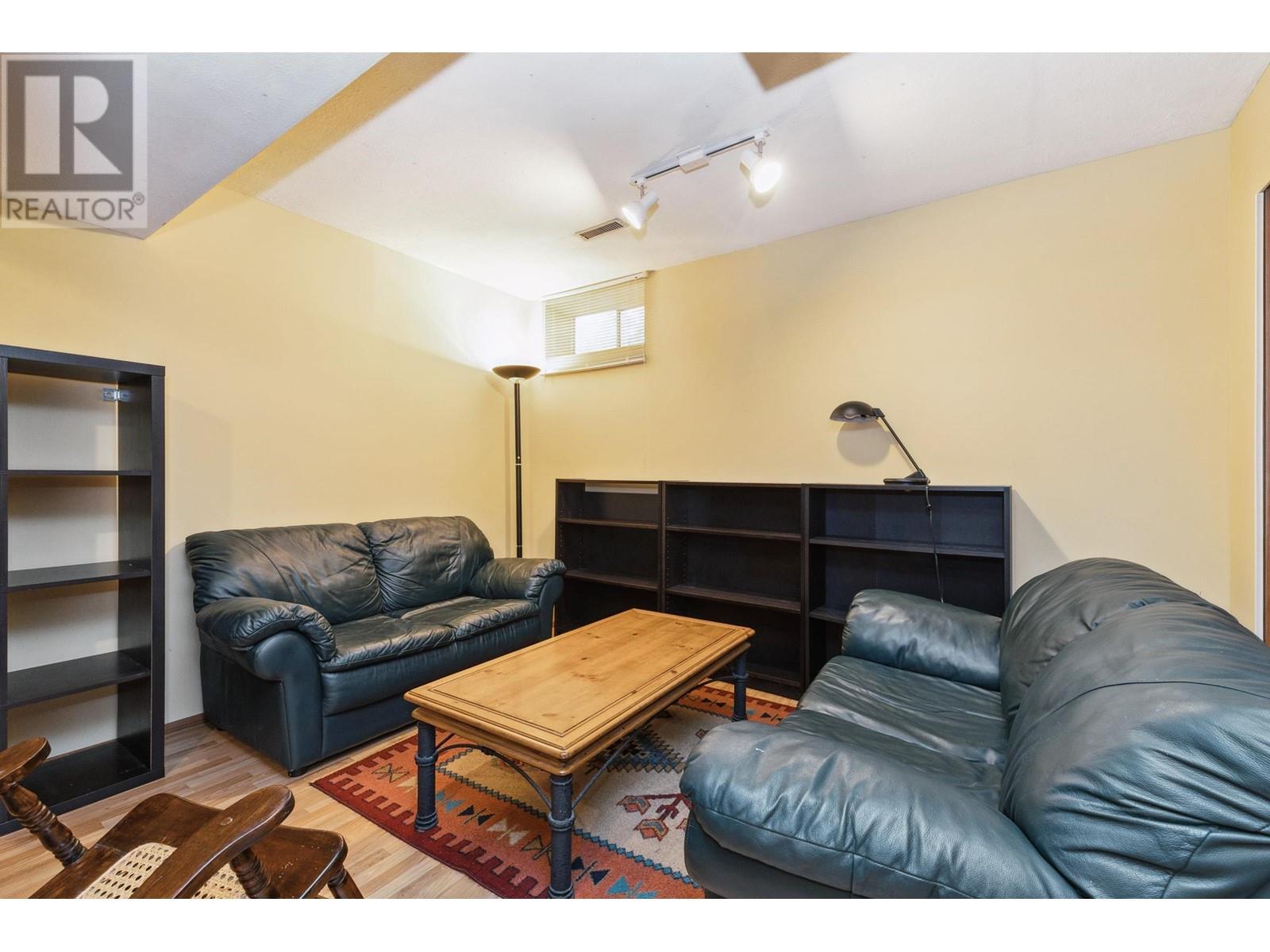 4728 Underwood Avenue, North Vancouver, British Columbia  V7K 3A8 - Photo 24 - R3004257