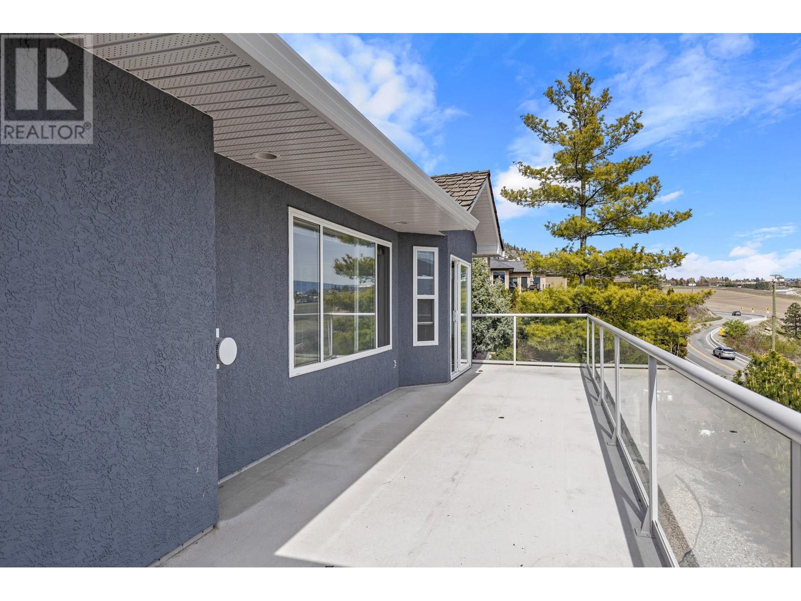 3513 EMPIRE Place, West Kelowna, BC V4T1Y5