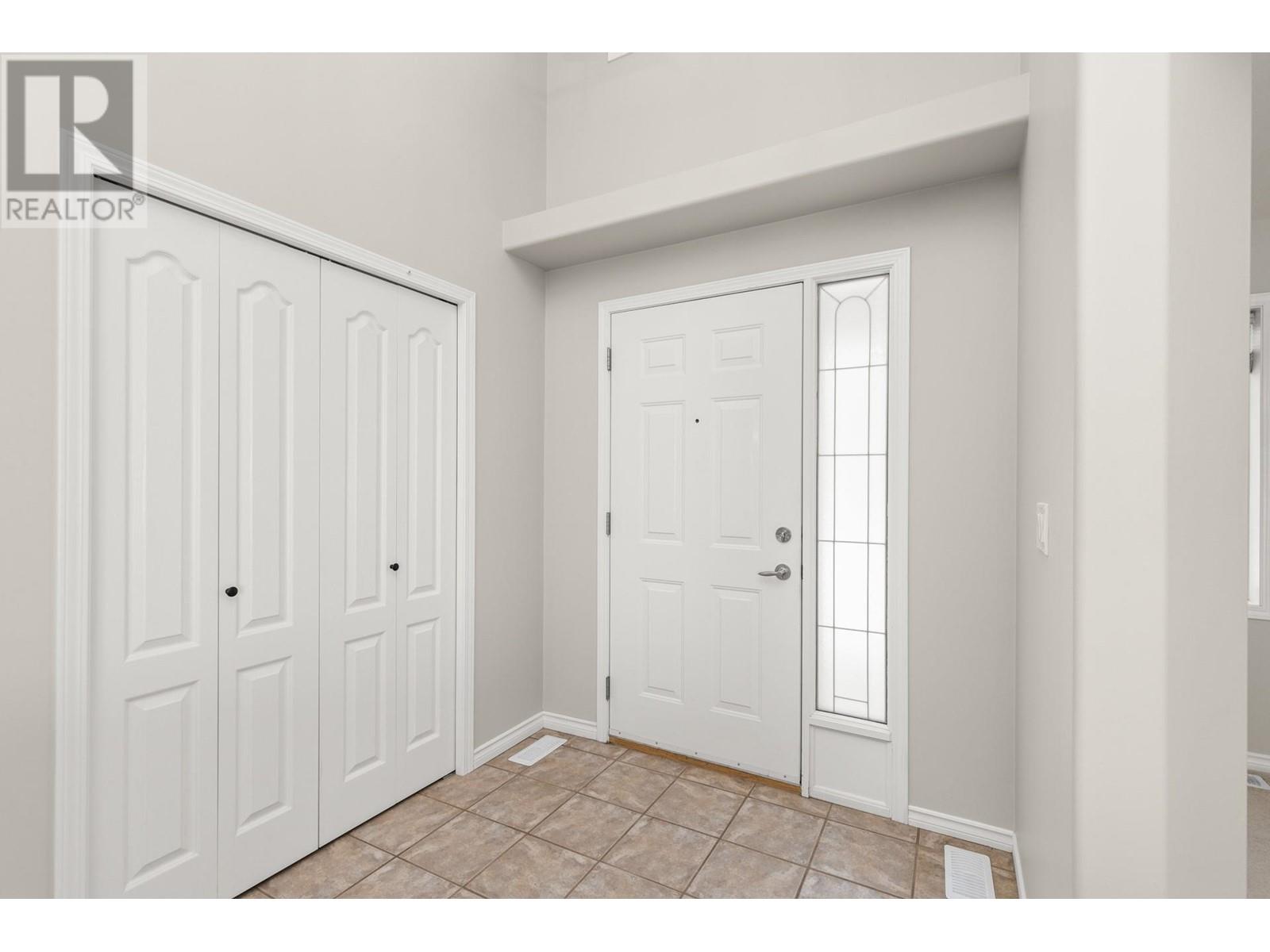 3513 EMPIRE Place, West Kelowna, BC V4T1Y5