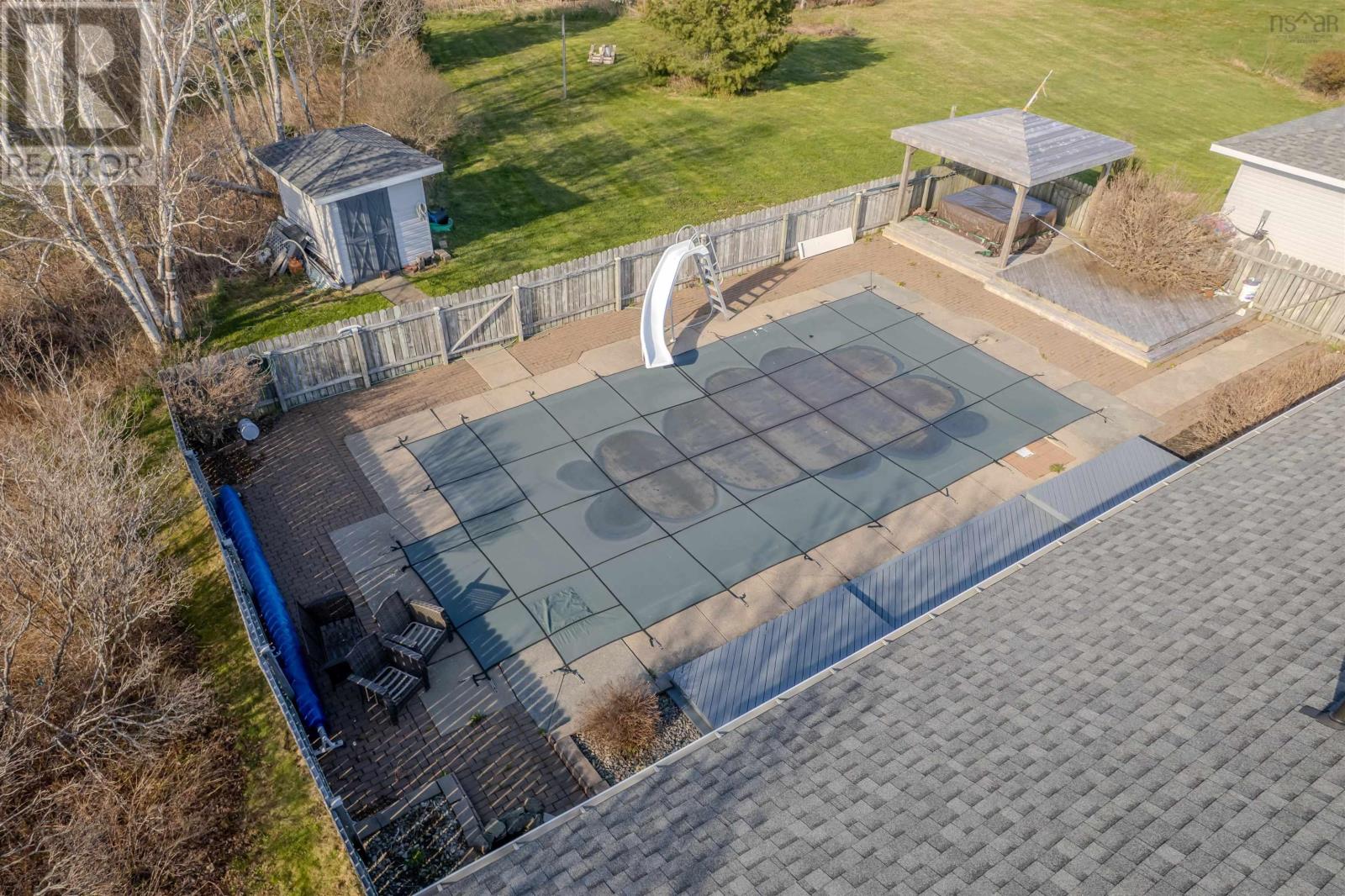 10 Carendalee Crescent, Glace Bay, Nova Scotia  B1A 6H2 - Photo 7 - 202511466