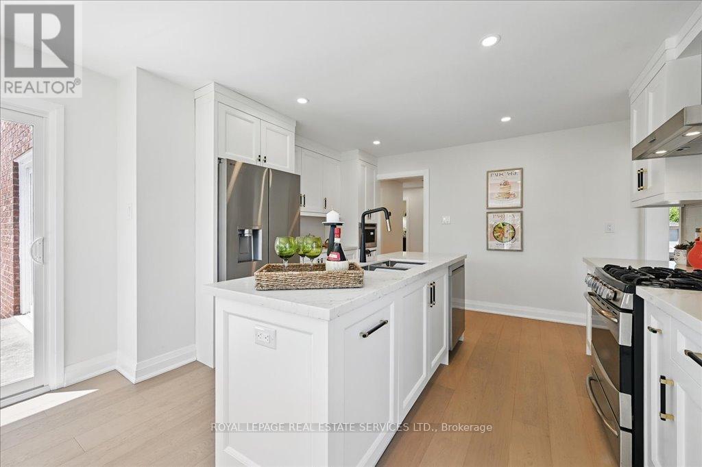 1184 Rushbrooke Drive, Oakville, Ontario  L6M 1H7 - Photo 13 - W12158907