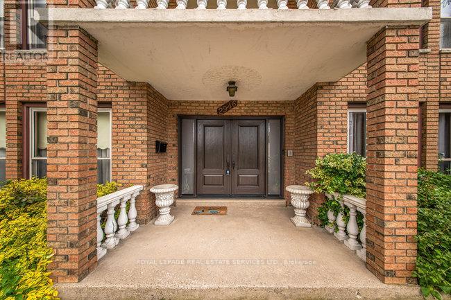 2946 Weston Road, Toronto, Ontario  M9M 2S7 - Photo 2 - W12158926