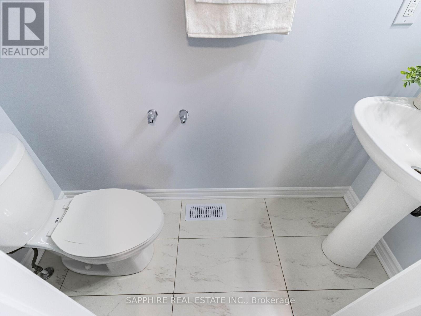325 Trudeau Drive E, Milton, Ontario  L9T 8Y7 - Photo 10 - W12158980