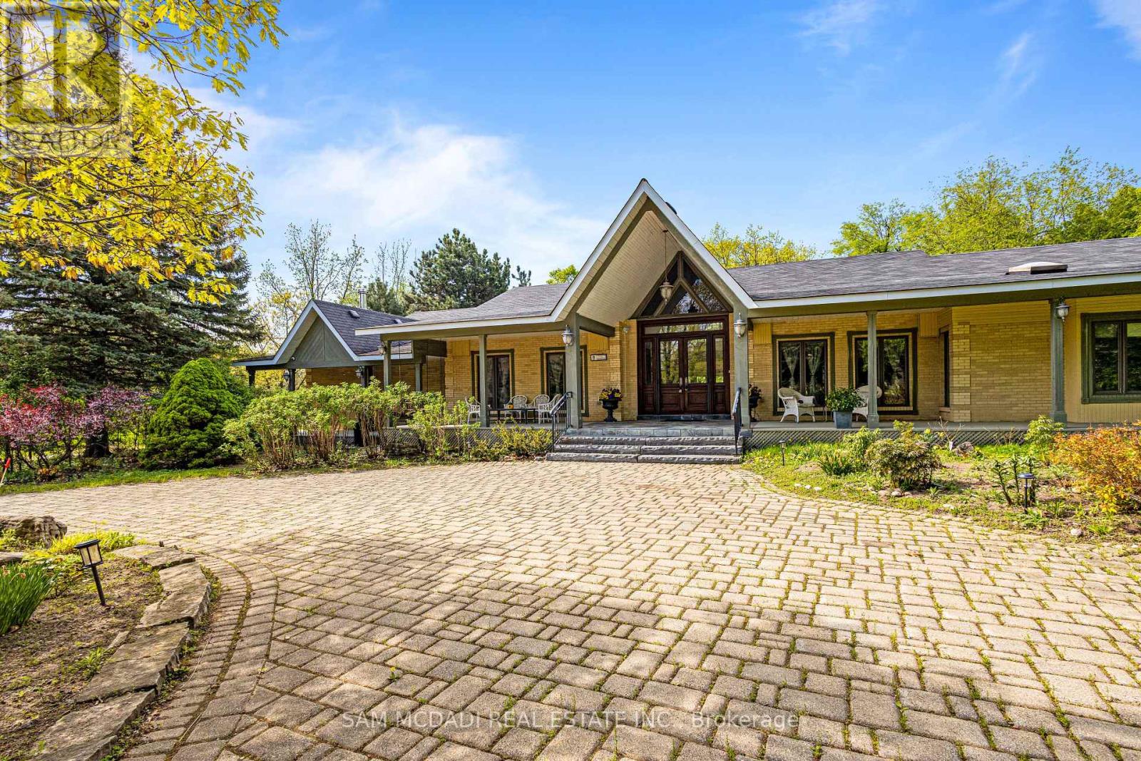 16 CALSTOCK PLACE, Brampton, Ontario