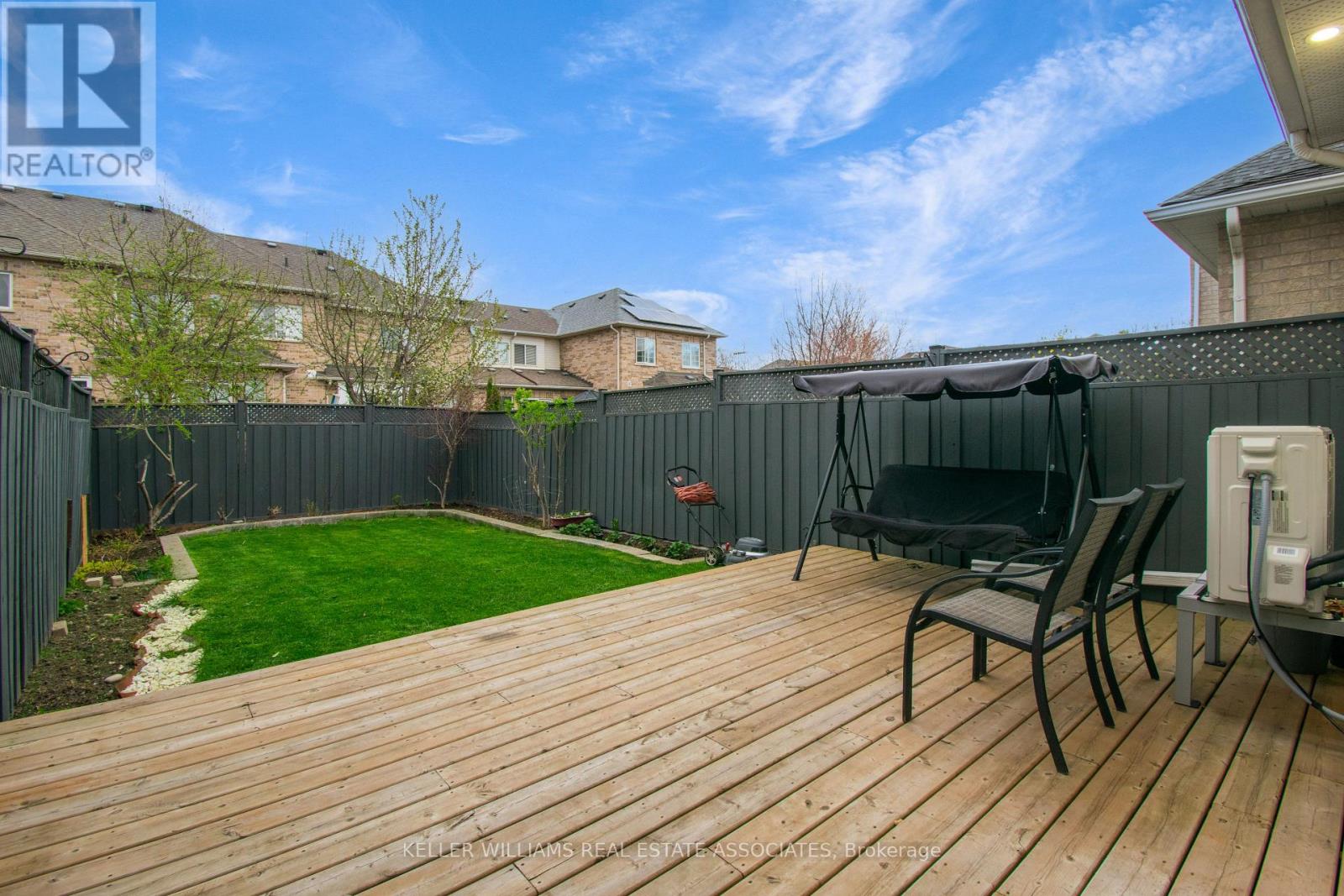 41 Dominion Gardens Drive, Halton Hills, Ontario  L7G 6A9 - Photo 30 - W12159031