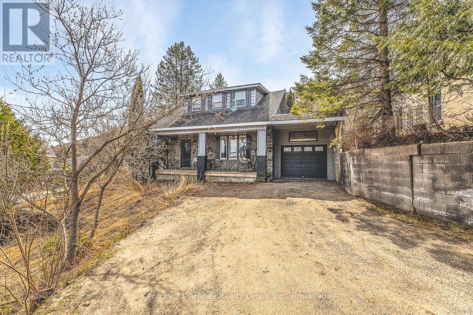 690 MOUNTAIN STREET, Dysart et al, Ontario