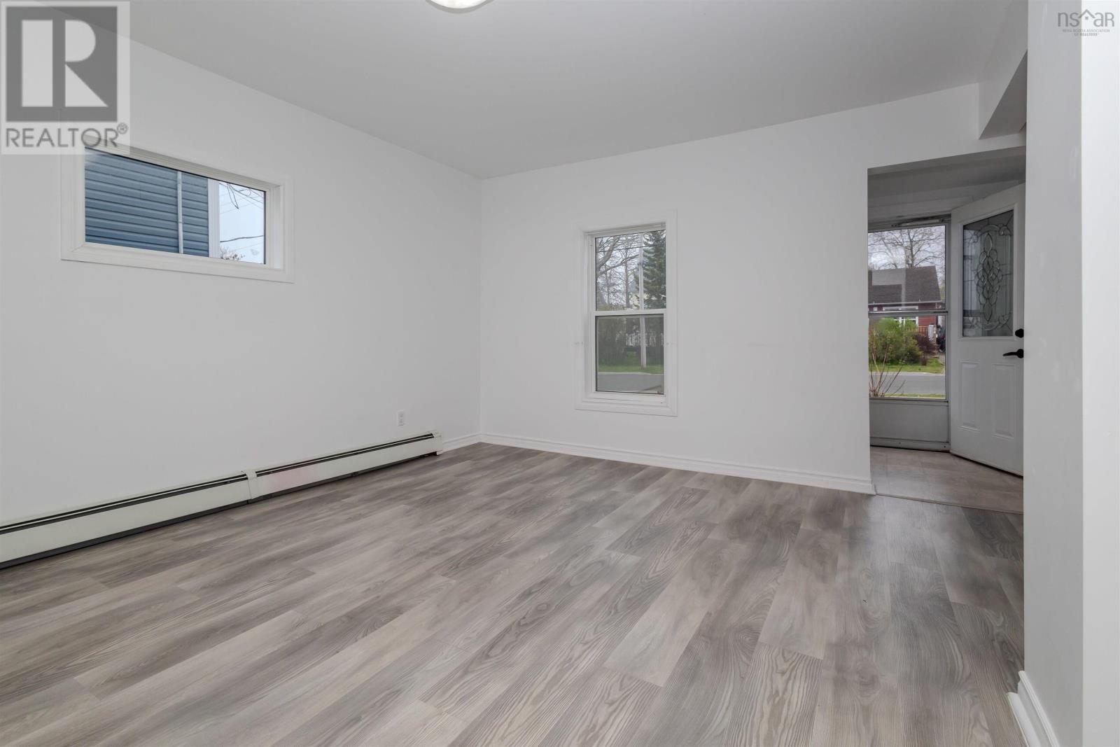 59 Davenport Road, Sydney, Nova Scotia  B1P 5L5 - Photo 4 - 202511559