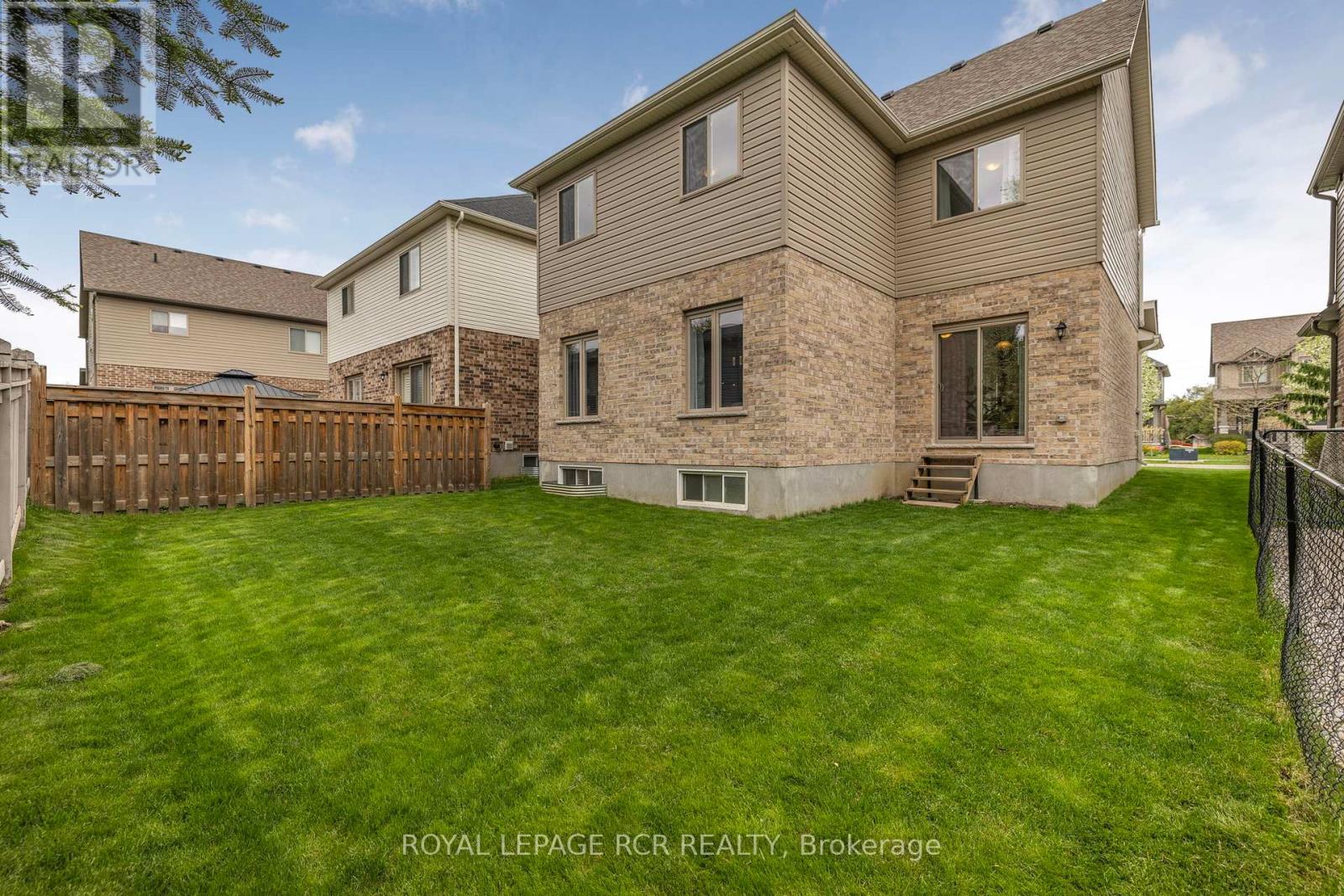 72 Carleton Trail, New Tecumseth (Beeton), Ontario  L0G 1A0 - Photo 33 - N12154609