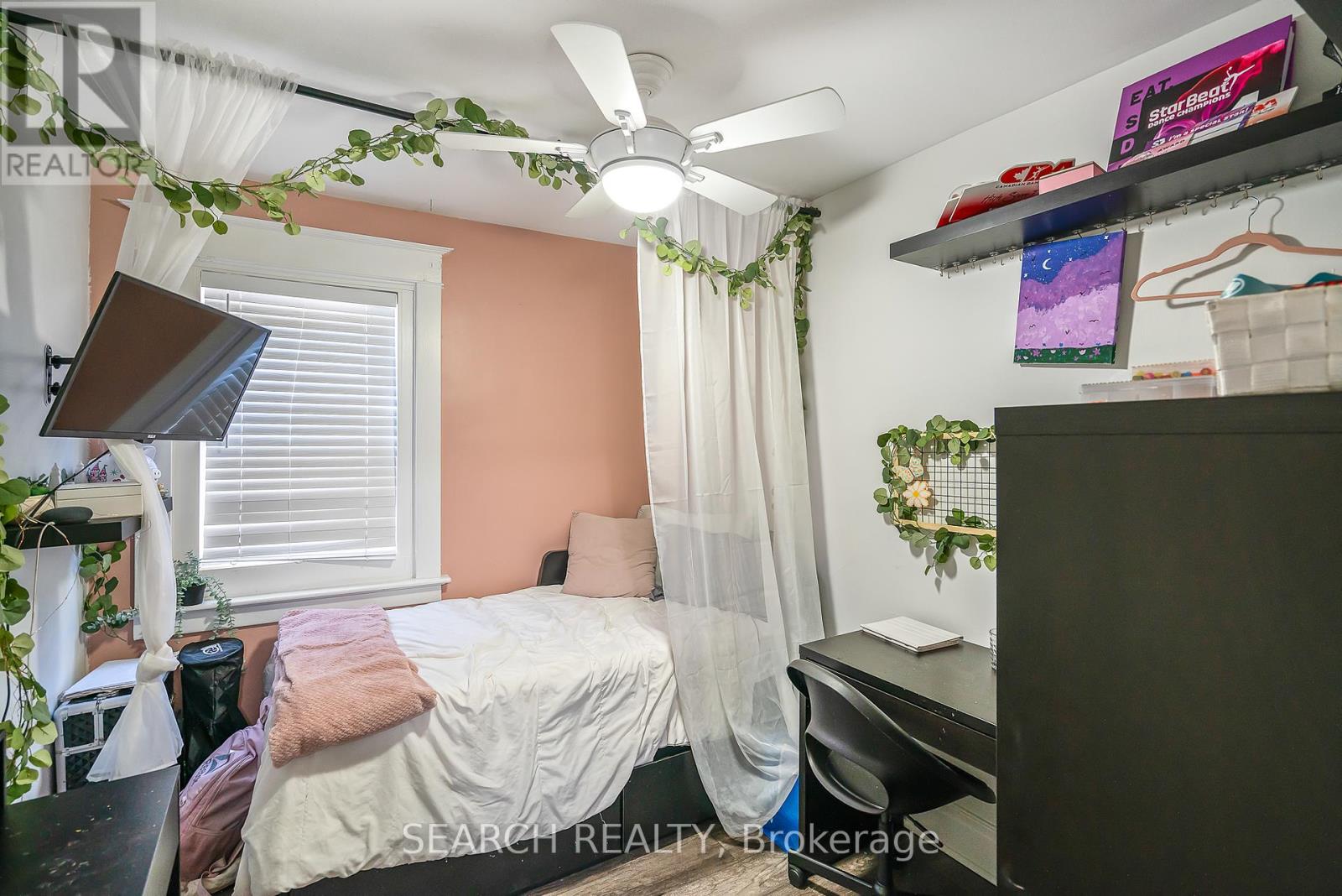 15 Delaware Street, St. Catharines (Facer), Ontario  L2M 5L9 - Photo 15 - X12158912