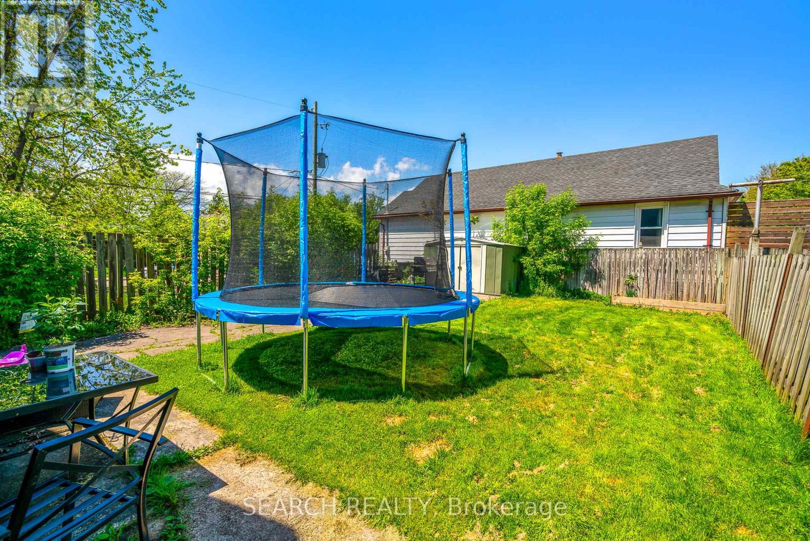 15 Delaware Street, St. Catharines, Ontario  L2M 5L9 - Photo 27 - X12158912