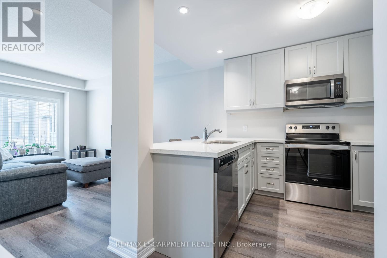 36 - 27 Rachel Drive, Hamilton, Ontario  L8E 0K6 - Photo 12 - X12159095