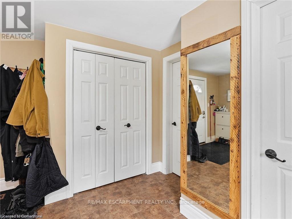 28 Market Street, Brant, Ontario  N3L 3A8 - Photo 26 - X12159104
