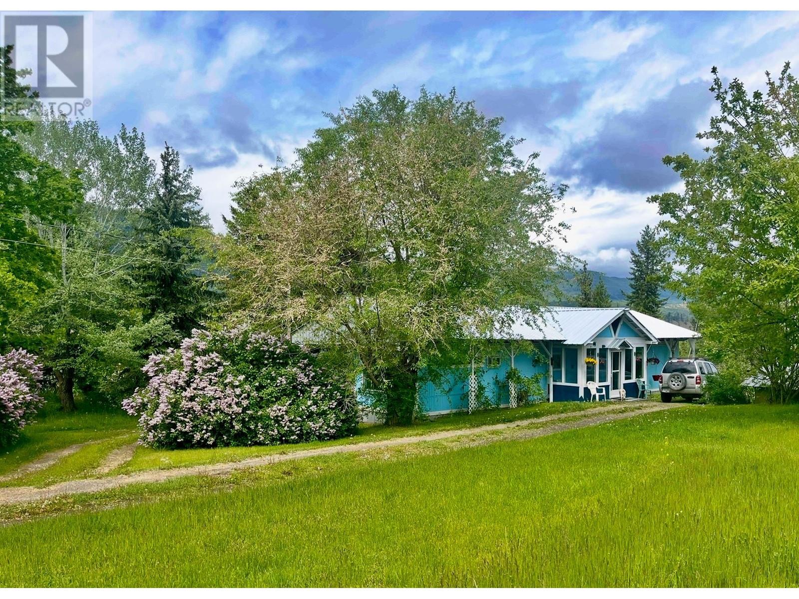 4893 Poplar Road, Pritchard, British Columbia