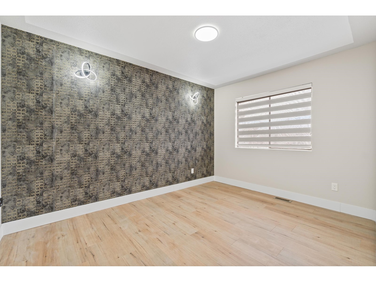3350 Clearbrook Road, Abbotsford, British Columbia  V2T 4T4 - Photo 10 - R2996033