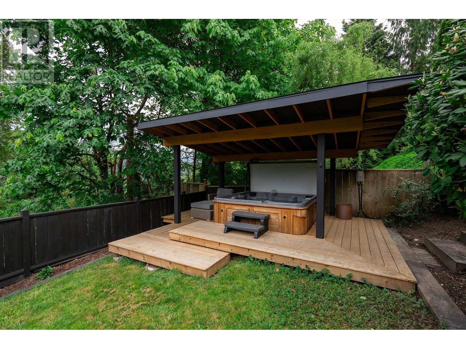 4 Noble Court, Port Moody, British Columbia  V3H 3Z5 - Photo 34 - R3002932