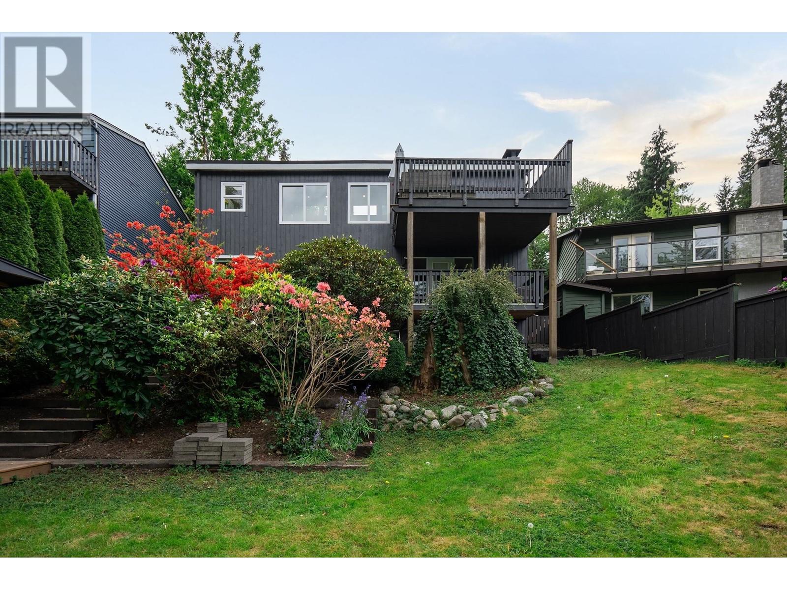 4 Noble Court, Port Moody, British Columbia  V3H 3Z5 - Photo 38 - R3002932