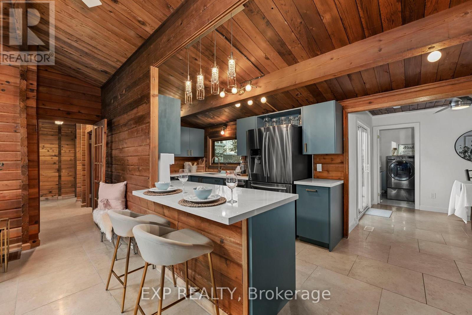 10 Maplewood Lane, Georgina, Ontario  L0E 1R0 - Photo 15 - N12114883