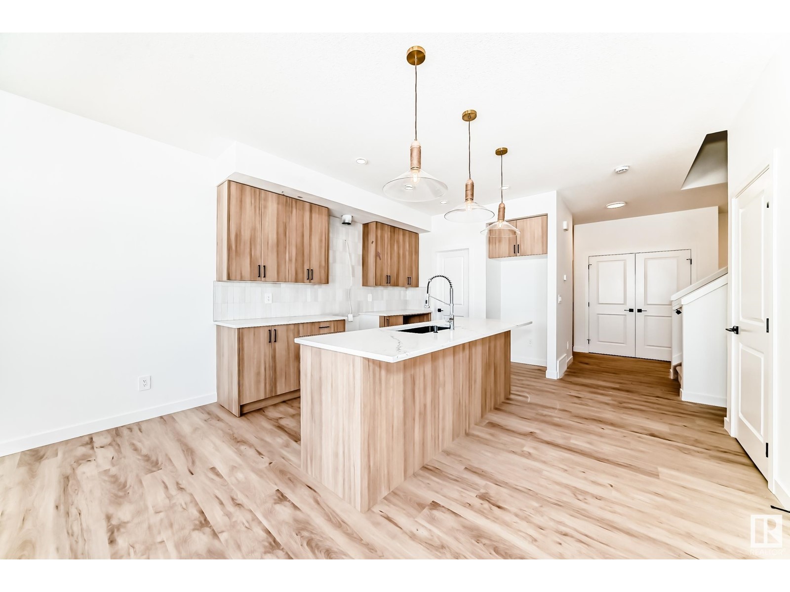 8207 Kiriak Lo Sw, Edmonton, Alberta  T6W 5S2 - Photo 5 - E4424327