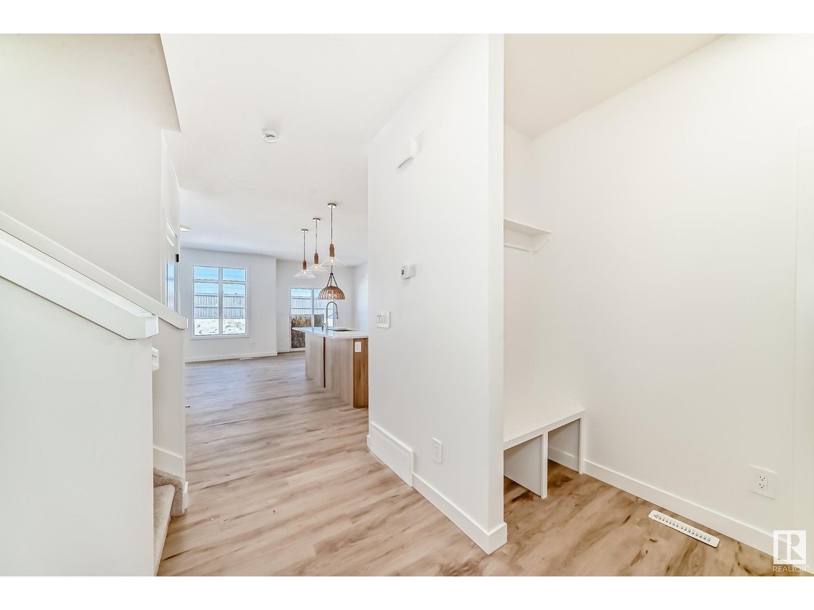 8207 Kiriak Lo Sw, Edmonton, Alberta  T6W 5S2 - Photo 2 - E4424327