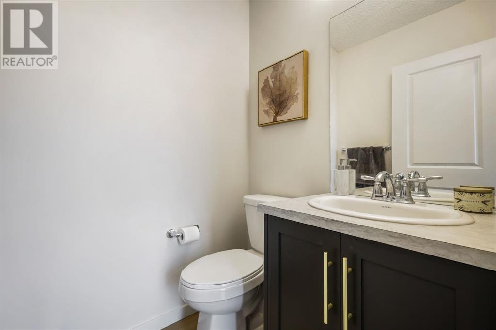 29 Heirloom Crescent Se, Calgary, Alberta  T3S 0H1 - Photo 16 - A2205564