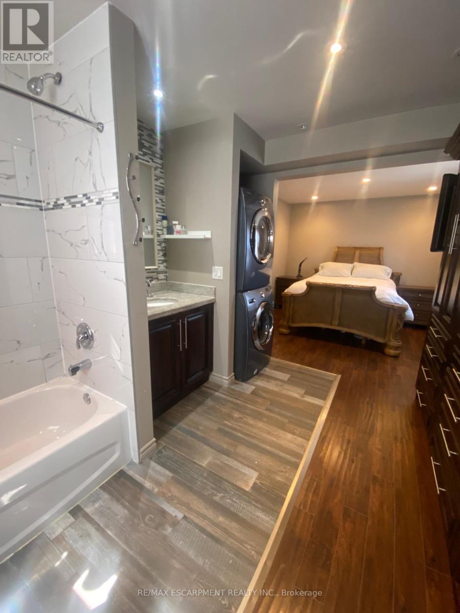 199 Kimberly Drive, Hamilton, Ontario  L8K 4L2 - Photo 31 - X12075455