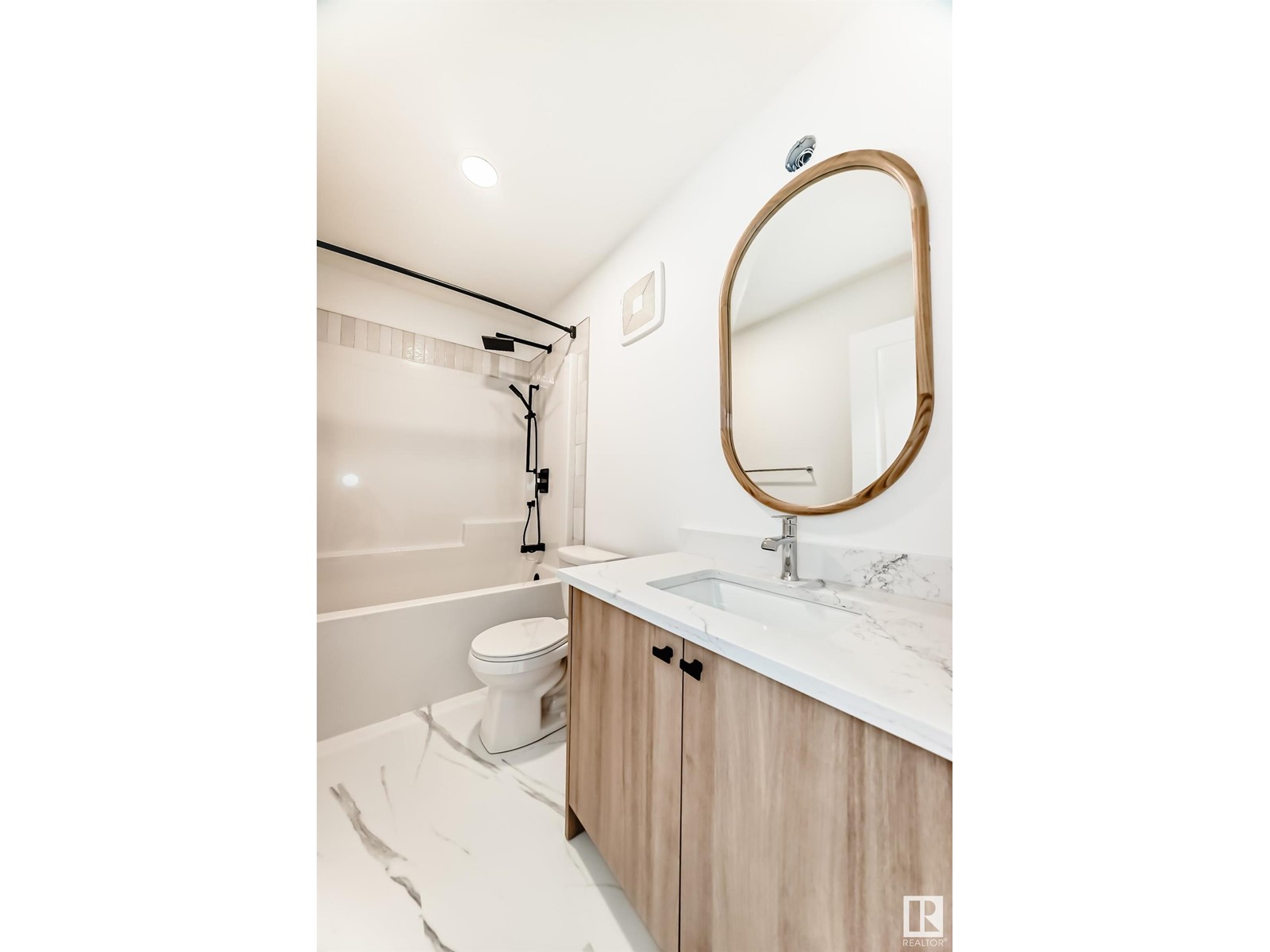 8205 Kiriak Lo Sw, Edmonton, Alberta  T6W 5S2 - Photo 16 - E4424324