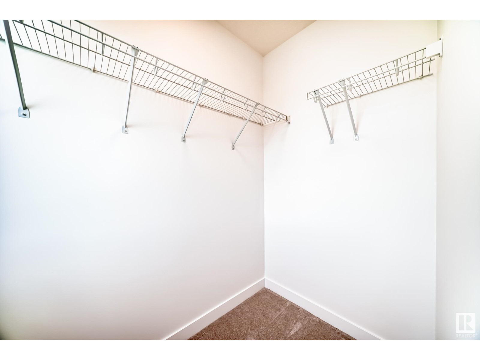 8205 Kiriak Lo Sw, Edmonton, Alberta  T6W 5S2 - Photo 11 - E4424324