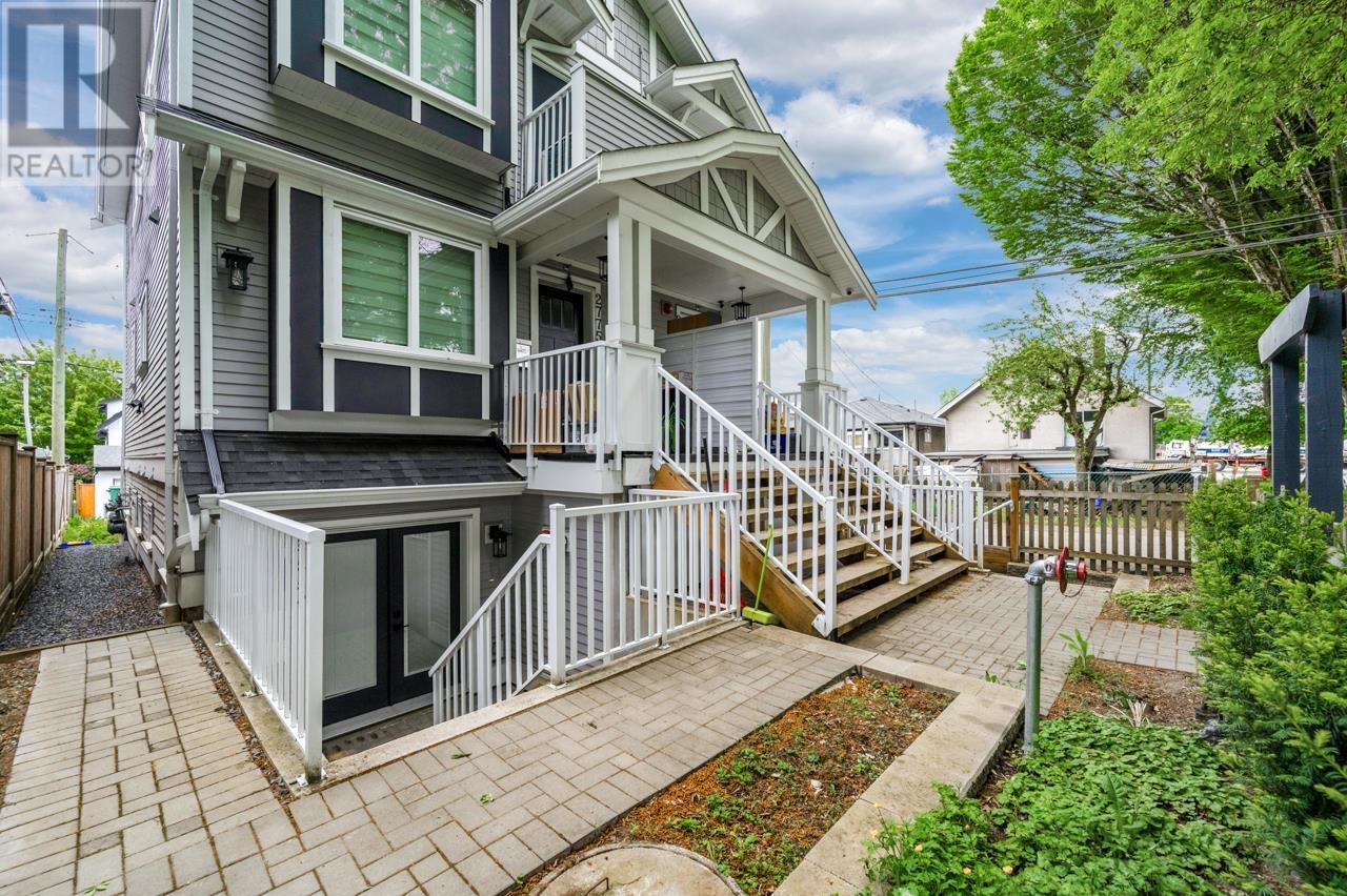 2773 Ward Street, Vancouver, British Columbia  V5R 4S7 - Photo 2 - R3003255