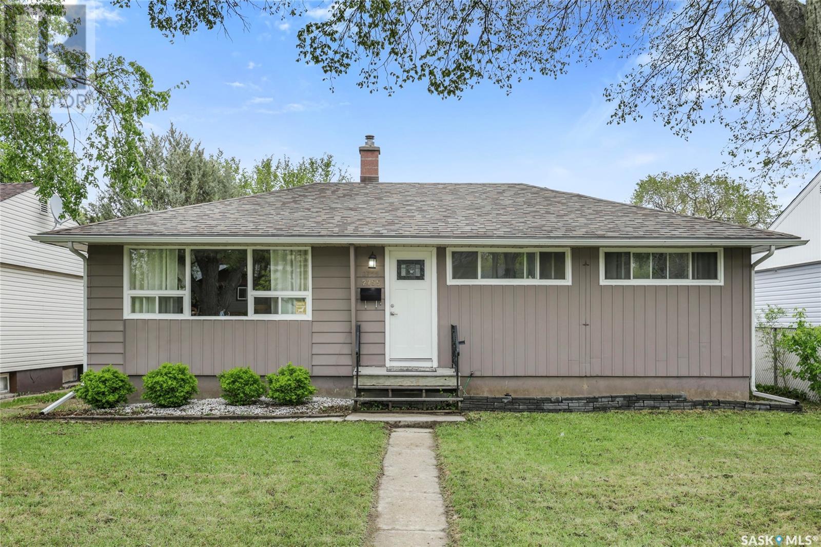 2755 Park STREET, regina, Saskatchewan