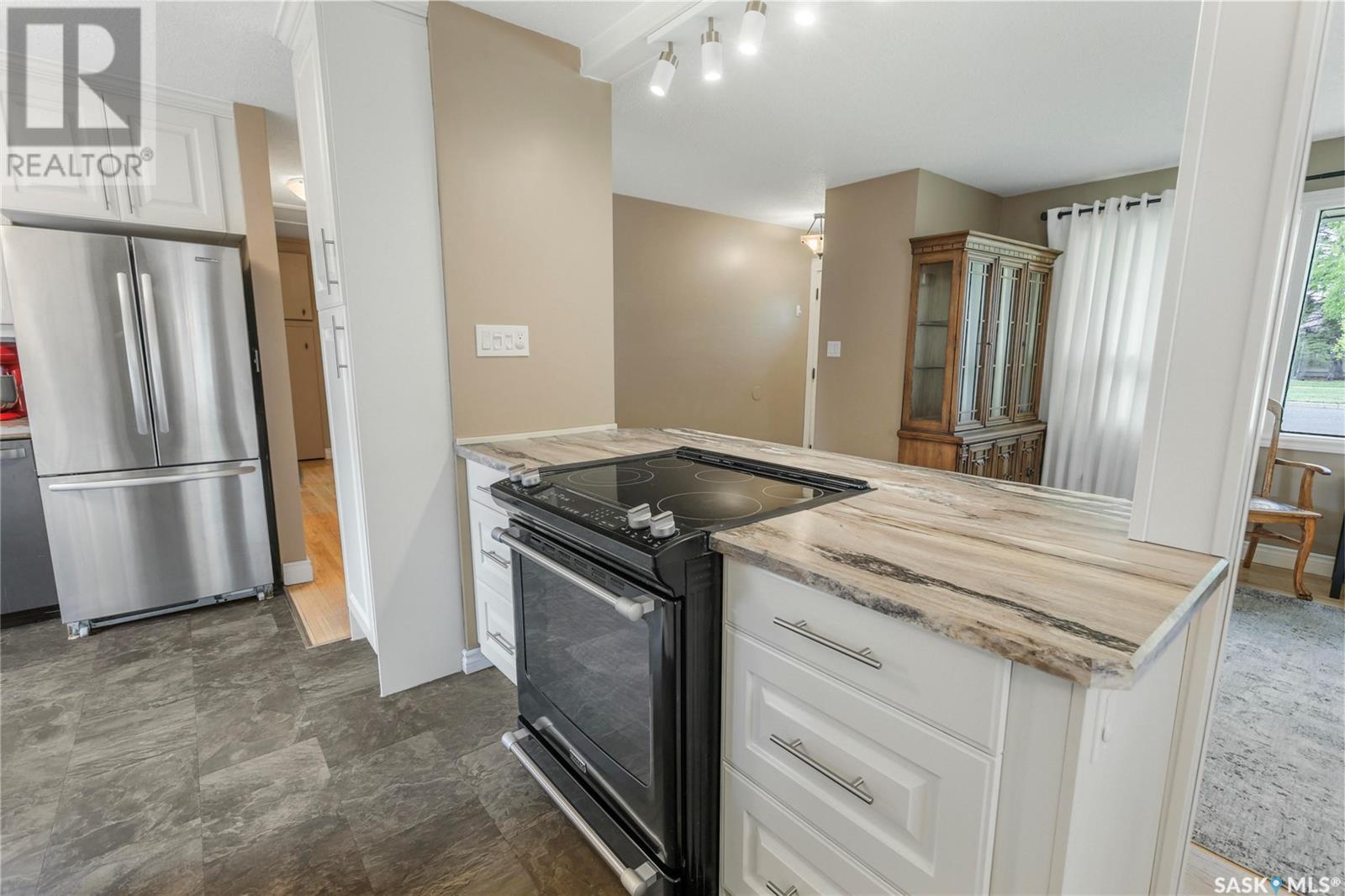 2755 Park Street, Regina, Saskatchewan  S4N 2R4 - Photo 7 - SK006420