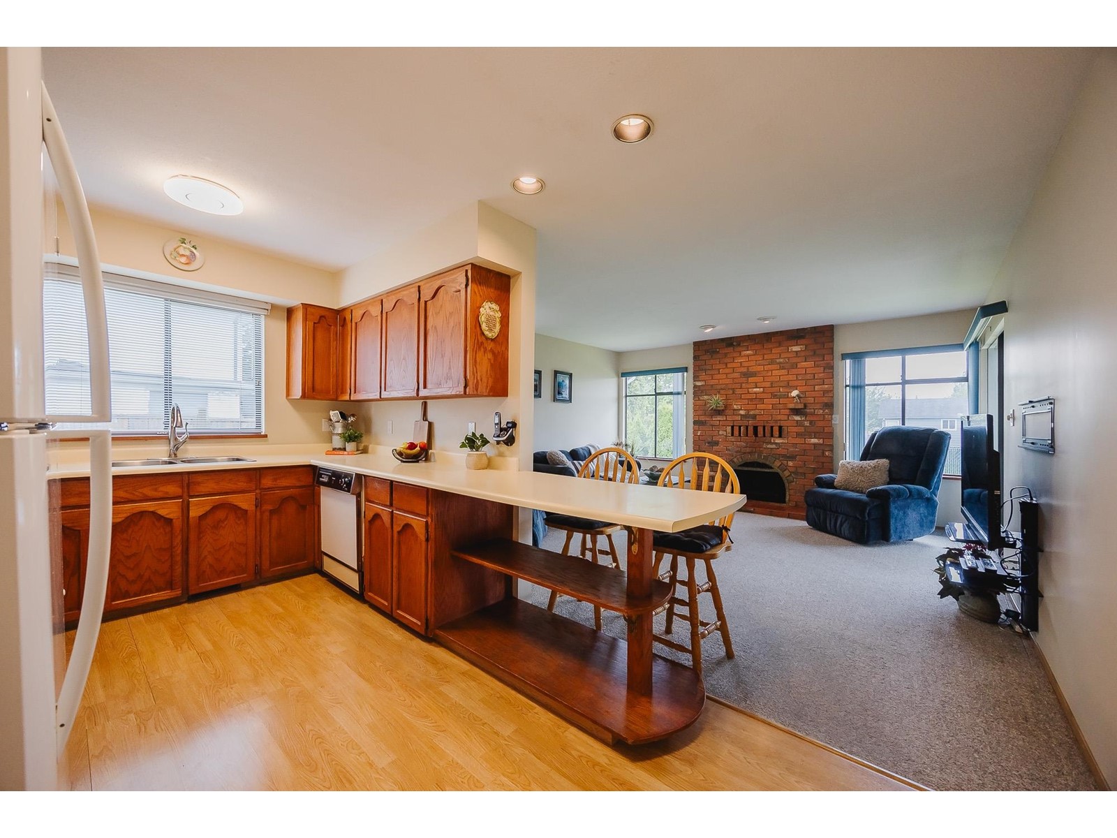 14586 89 Avenue, Surrey, British Columbia  V3R 8B2 - Photo 4 - R3003312
